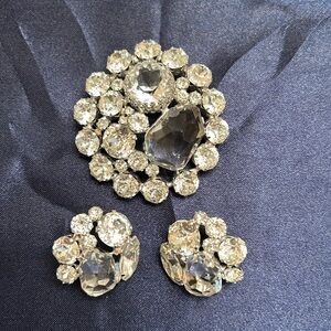 Weiss vintage brooch and earring set
